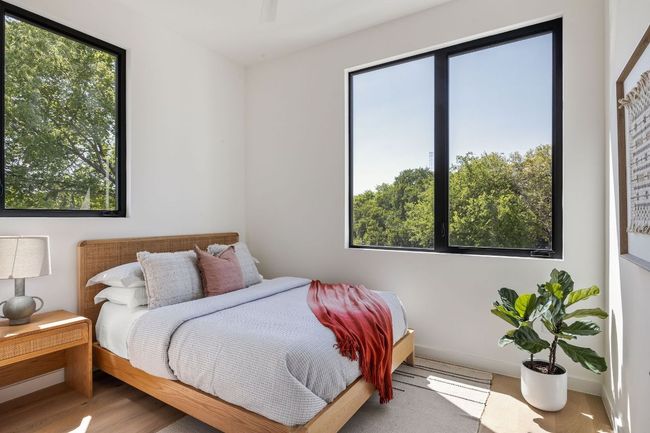 A - 303 W Elizabeth St, House other with 5 bedrooms, 5 bathrooms and 2 parking in Austin TX | Image 30