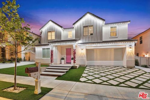 18112 Tableau Way, Santa Clarita, CA, 91350-5898 | Card Image
