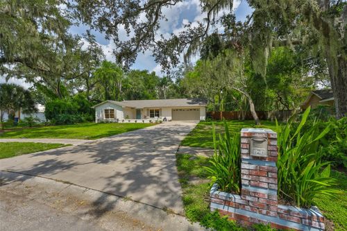 121 Windy Cir, BRANDON, FL, 33511-7841 | Card Image