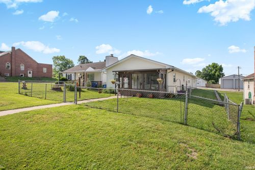 412 E Christy St, Marion, IN, 46952-2135 | Card Image
