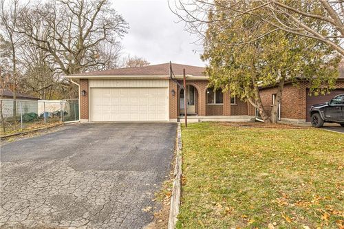 67 Durham St, Kitchener, ON, N2P1G5 | Card Image