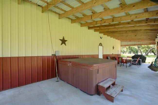 400 - 120 Brazos River Rd, House other with 3 bedrooms, 2 bathrooms and 2 parking in Freeport TX | Image 36