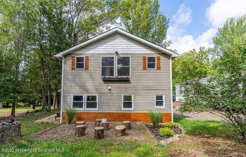 577 Duck Harbor Rd, Equinunk, PA, 18417-3067 | Card Image