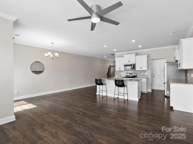 Living Room | Image 6