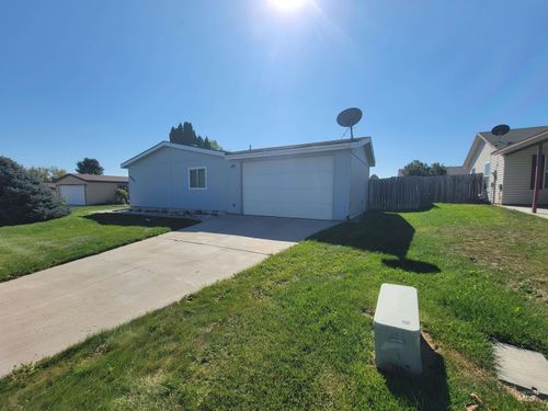 4002 Denton St, Caldwell, ID, 83607-8040 | Card Image