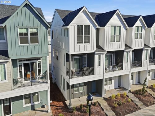 3382 Se Brookwood Ave, Hillsboro, OR, 97123-8954 | Card Image