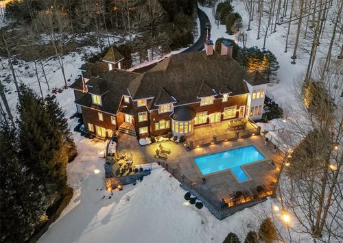 26 Hollow Ridge Rd, Mount Kisco, NY, 10549-4632 | Card Image