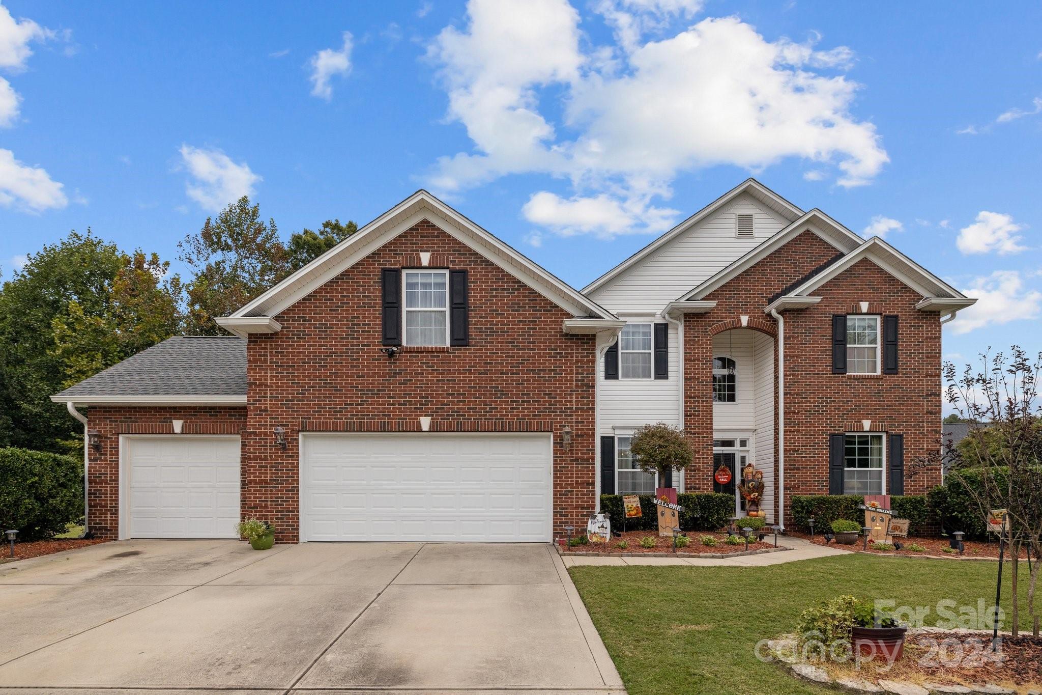 Sapona Ct, Denver, NC 28037