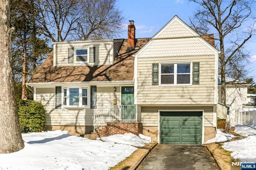 42 Lenox Ave, Dumont, NJ, 07628-1615 | Card Image