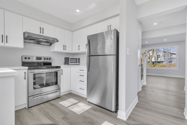 6596 Harmony Ave, House attached with 4 bedrooms, 2 bathrooms and 3 parking in Niagara Falls ON | Image 21
