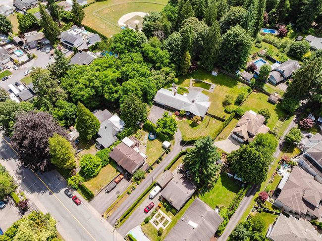 21764 124 Ave, House other with 5 bedrooms, 4 bathrooms and 6 parking in Maple Ridge BC | Image 39