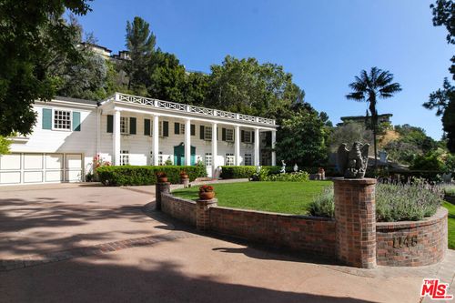 1148 Coldwater Canyon Dr, Beverly Hills, CA, 90210 | Card Image