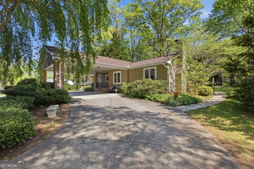 533 Wildwood Cir, Clarkesville, GA, 30523-5720 | Card Image