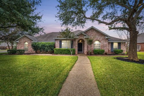 1229 S Haven, Hewitt, TX, 76643-3967 | Card Image