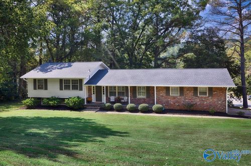 700 Fagan Springs Dr Se, Huntsville, AL, 35801-1853 | Card Image