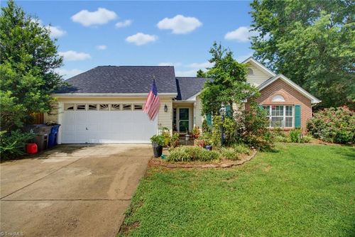 1000 Hastings Hill Rd, Kernersville, NC, 27284-7576 | Card Image