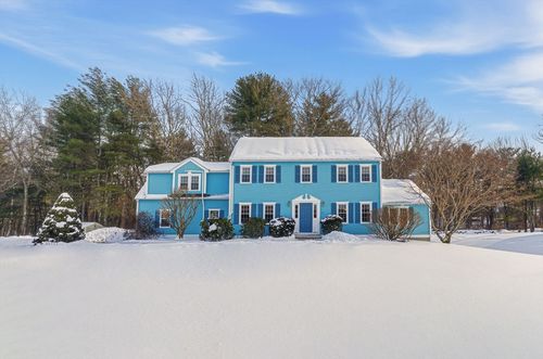 20 Honeysuckle Rd, Westford, MA, 01886-4037 | Card Image