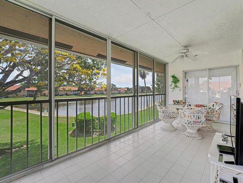 201-9805 Shadybrook Dr, Boynton Beach, FL, 33437-6141 | Card Image