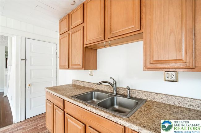 1926 W Broad St, Townhouse with 4 bedrooms, 1 bathrooms and null parking in BETHLEHEM PA | Image 17