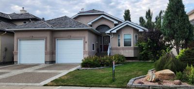 6 Fairmont Park Lane S, House detached with 5 bedrooms, 3 bathrooms and 5 parking in Lethbridge AB | Image 1