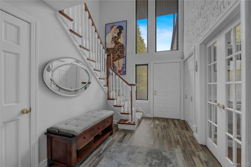 44-44 Maple Run Dr, Jericho, NY, 11753-2841 | Card Image