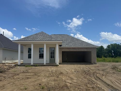 9050 Parkway Dr, Baton Rouge, LA, 70810-7015 | Card Image