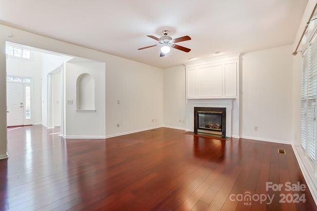9530 Mitchell Glen Dr, House other with 4 bedrooms, 3 bathrooms and null parking in Charlotte NC | Image 4