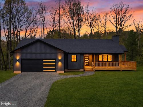 399 Stony Mountain Rd, Jim Thorpe, PA, 18229-3671 | Card Image