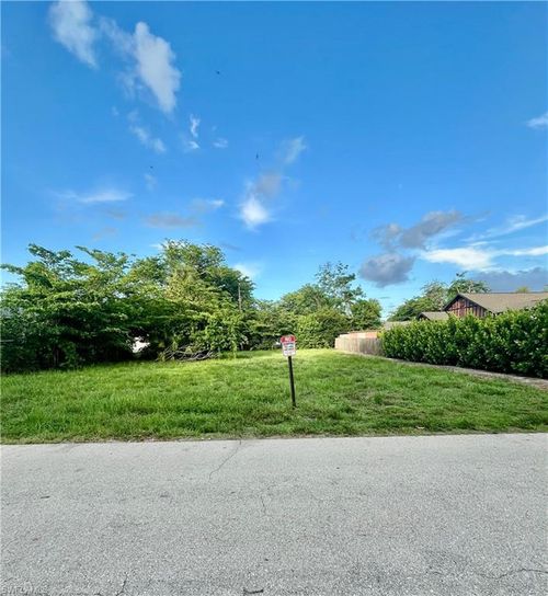 2317 Altamont Ave, FORT MYERS, FL, 33901-3507 | Card Image