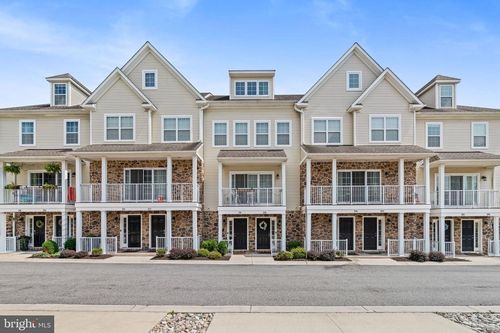 73-210 Dana Dr, WEST CHESTER, PA, 19382-5782 | Card Image