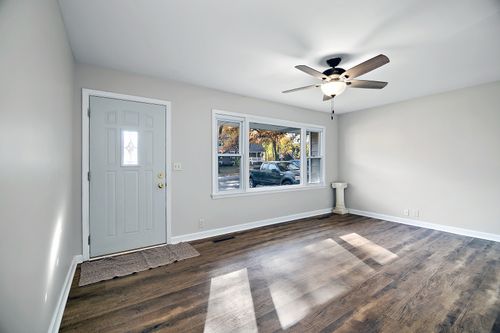 1393 Oakleaf Dr, Saint Anne, IL, 60964-4454 | Card Image