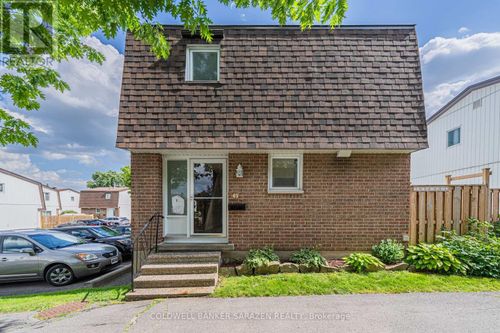 65-837 Eastvale Dr, Gloucester, ON, K1J7T5 | Card Image