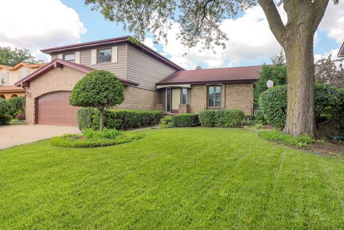 1116 N Old Fence Rd, Addison, IL, 60101-1134 | Card Image