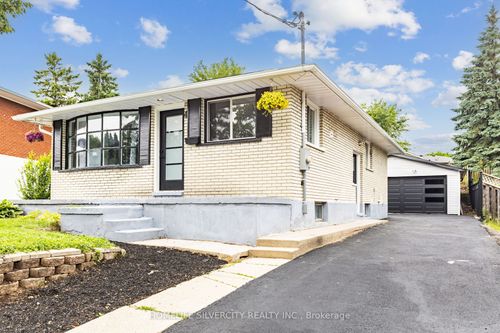 4 Hipel Ave, Cambridge, ON, N3C1W9 | Card Image