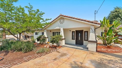 9372 Lamar St, Spring Valley, CA, 91977-2801 | Card Image