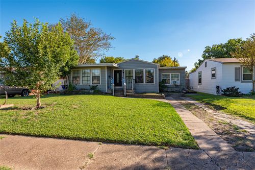 809 12th Ave N, Texas City, TX, 77590-5929 | Card Image