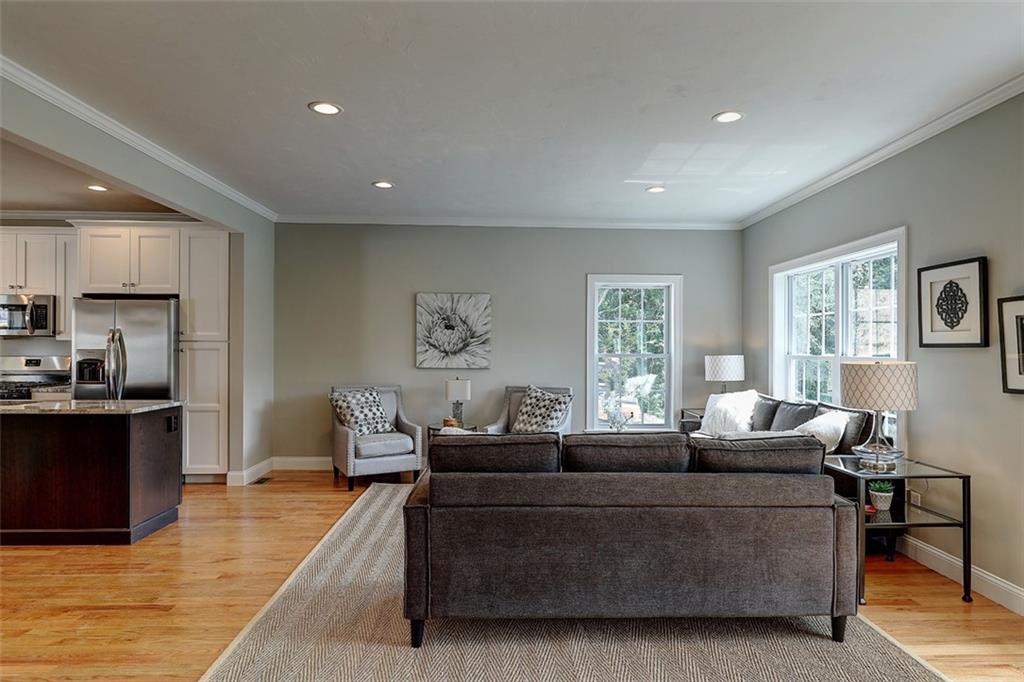 Hunting Hill Dr, Cumberland, RI 02864