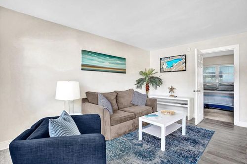 apt-2-3226 Ne 12th St, Pompano Beach, FL, 33062-8197 | Card Image