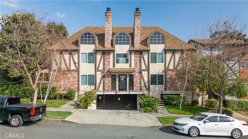 d-544 E Cypress, Burbank, CA, 91501 | Card Image