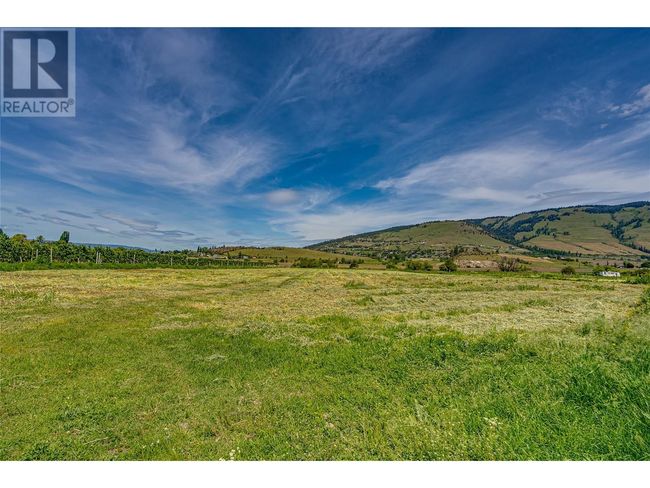 8935 Kalamalka Rd, House other with 4 bedrooms, 3 bathrooms and 30 parking in Coldstream BC | Image 72