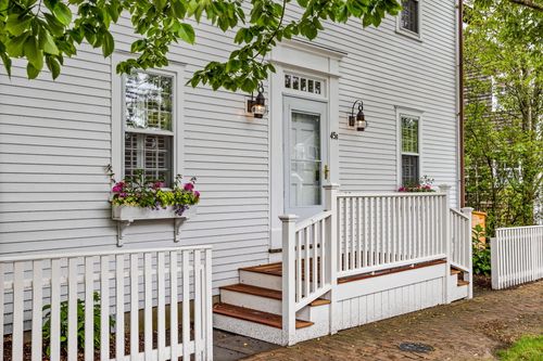 aandb-45 Pleasant St, Nantucket, MA, 02554-3377 | Card Image