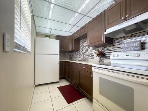 117-200 Bonnie Blvd, Palm Springs, FL, 33461-1367 | Card Image