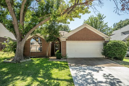 2533 Forestwood Dr, Flower Mound, TX, 75028-7545 | Card Image