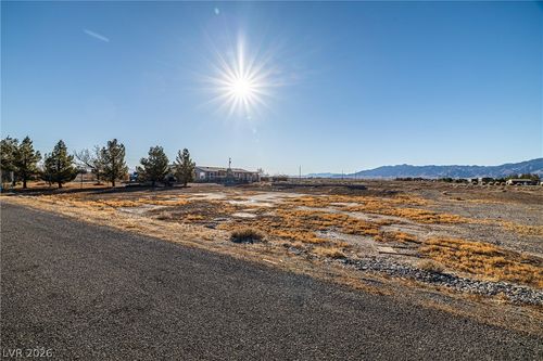 4051 Forest Rd, Pahrump, NV, 89048-1009 | Card Image