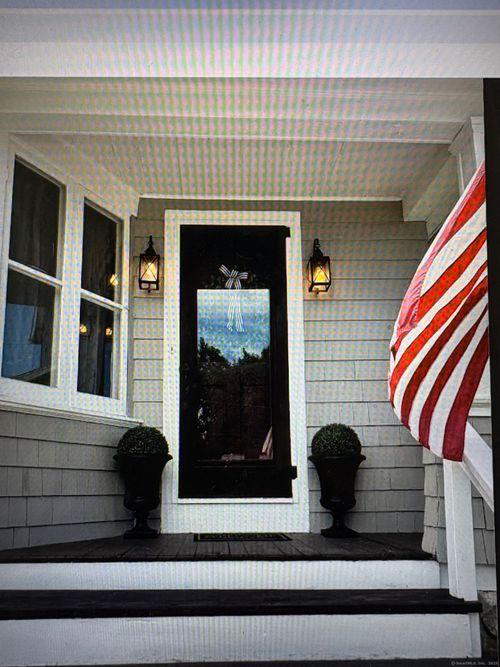 54 Woodlawn Ave, Naugatuck, CT, 06770-2716 | Card Image