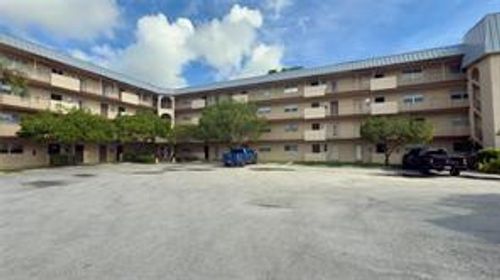 206-6201 N Falls Circle Dr, Lauderhill, FL, 33319-6849 | Card Image