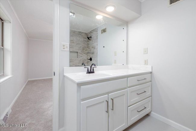 29-primary bath | Image 25
