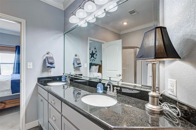 2774 Gulfview Ln, House other with 4 bedrooms, 4 bathrooms and 5 parking in Crystal Beach TX | Image 18