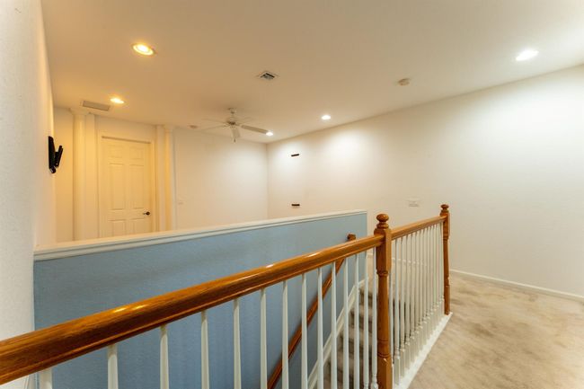 2177 Sw Cape Cod Dr, Condo with 3 bedrooms, 3 bathrooms and null parking in Port St. Lucie FL | Image 8