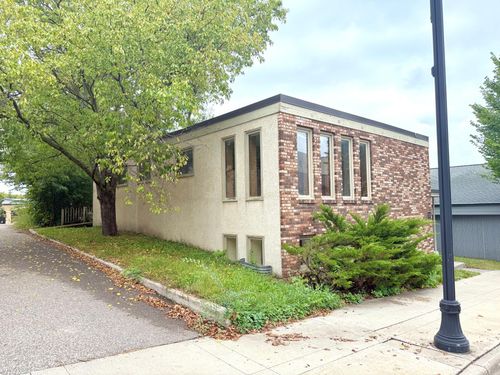 125 2nd St N, Delano, MN, 55328-8270 | Card Image